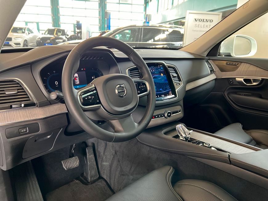 Volvo XC90 2023