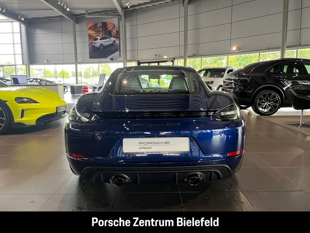 Porsche Cayman 2024