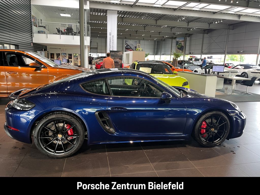 Porsche Cayman 2024