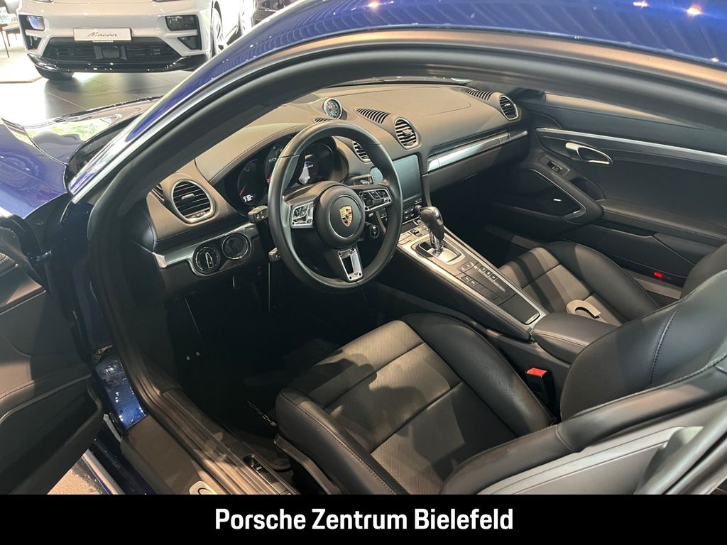 Porsche Cayman 2024