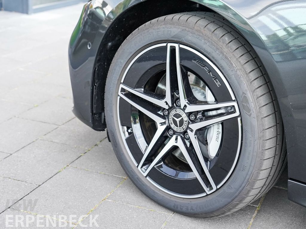 Mercedes-Benz C 300 2025
