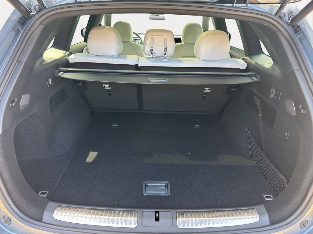 XPENG G9