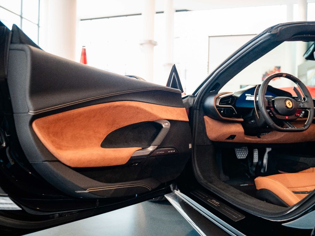 Ferrari 296 GTS 2025