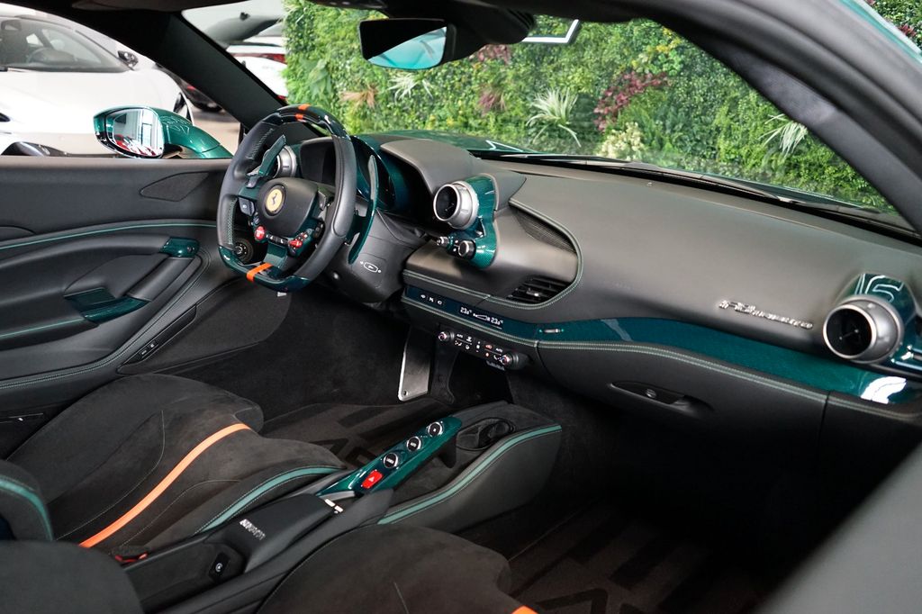 Ferrari F8 2022