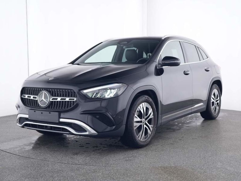 Mercedes-Benz GLA 180 2023