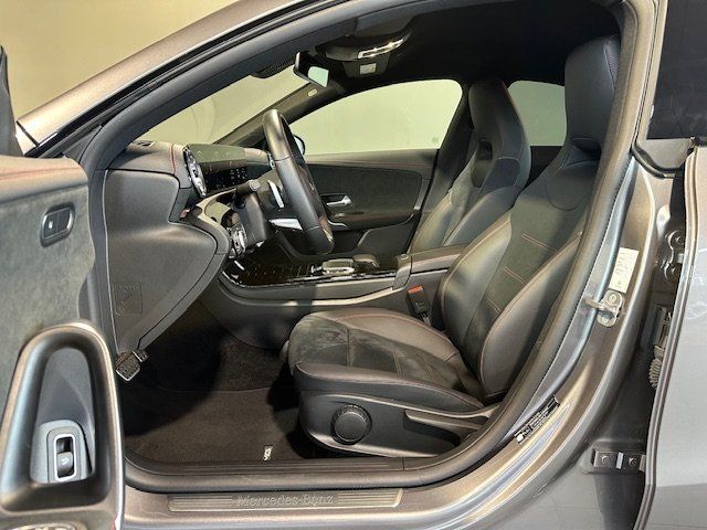 Mercedes-Benz CLA 200 2023