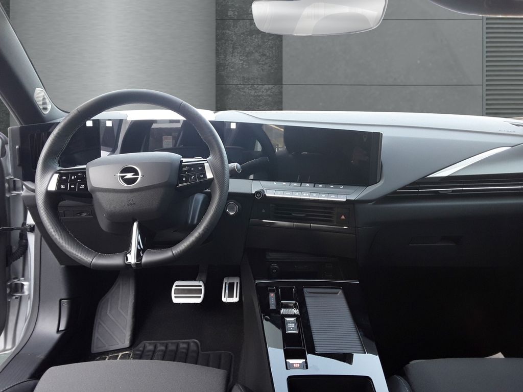 Opel Astra 2024