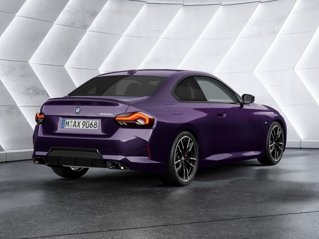 BMW M240i