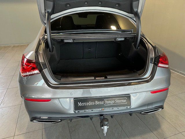 Mercedes-Benz CLA 200 2023