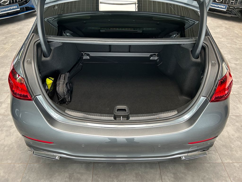 Mercedes-Benz C 300 2024