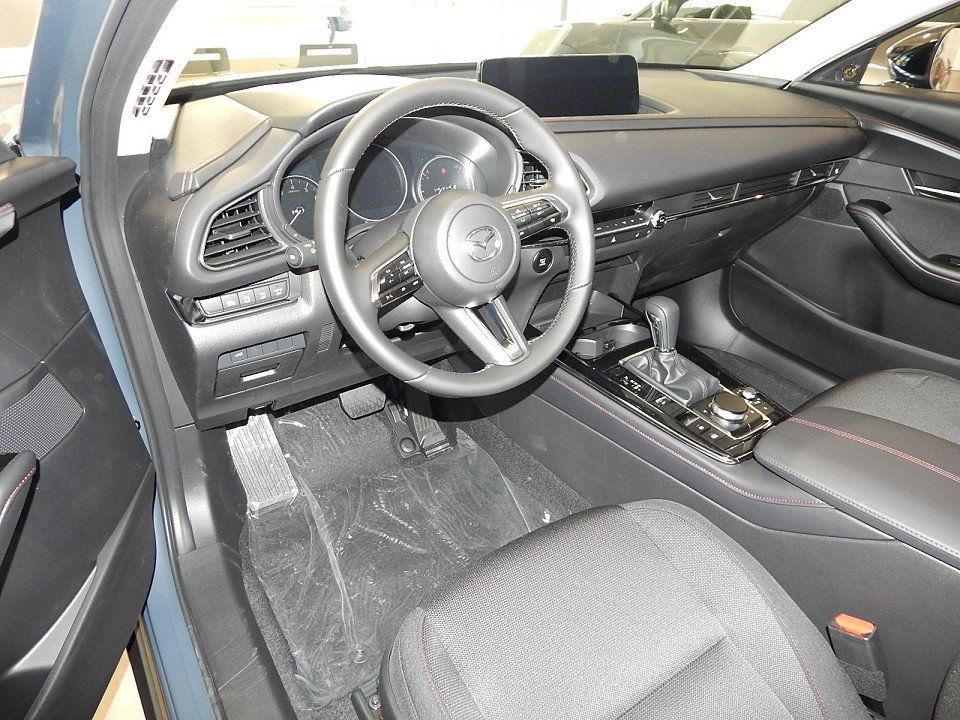 Mazda CX-30 2025