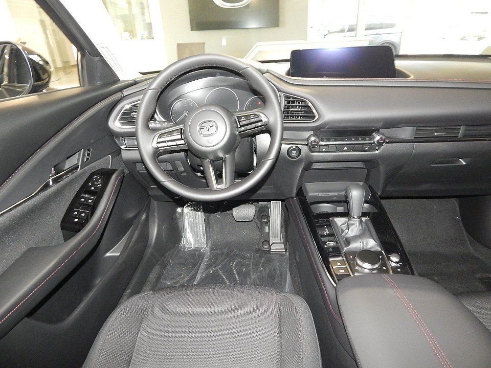 Mazda CX-30 2025