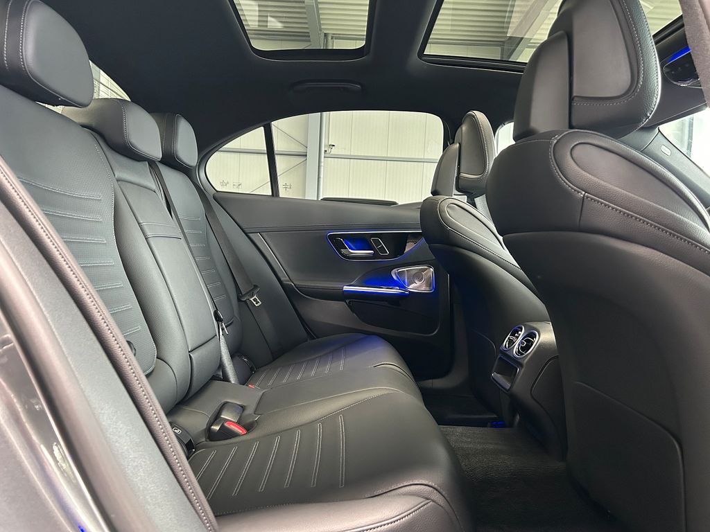 Mercedes-Benz C 300 2024