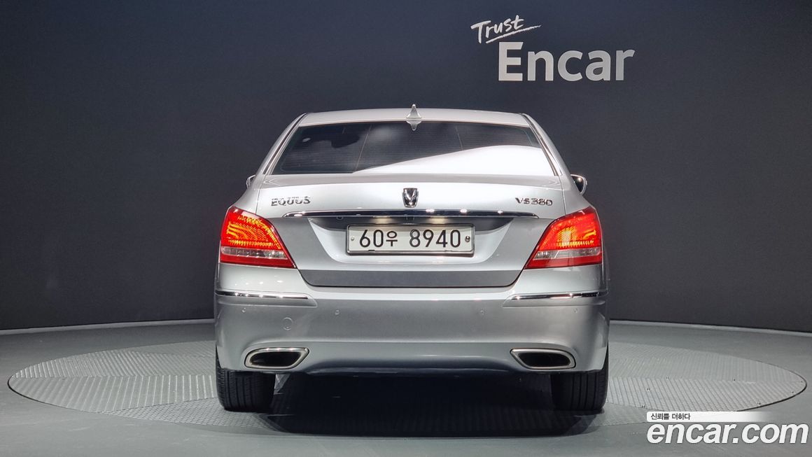 Hyundai Equus 2011