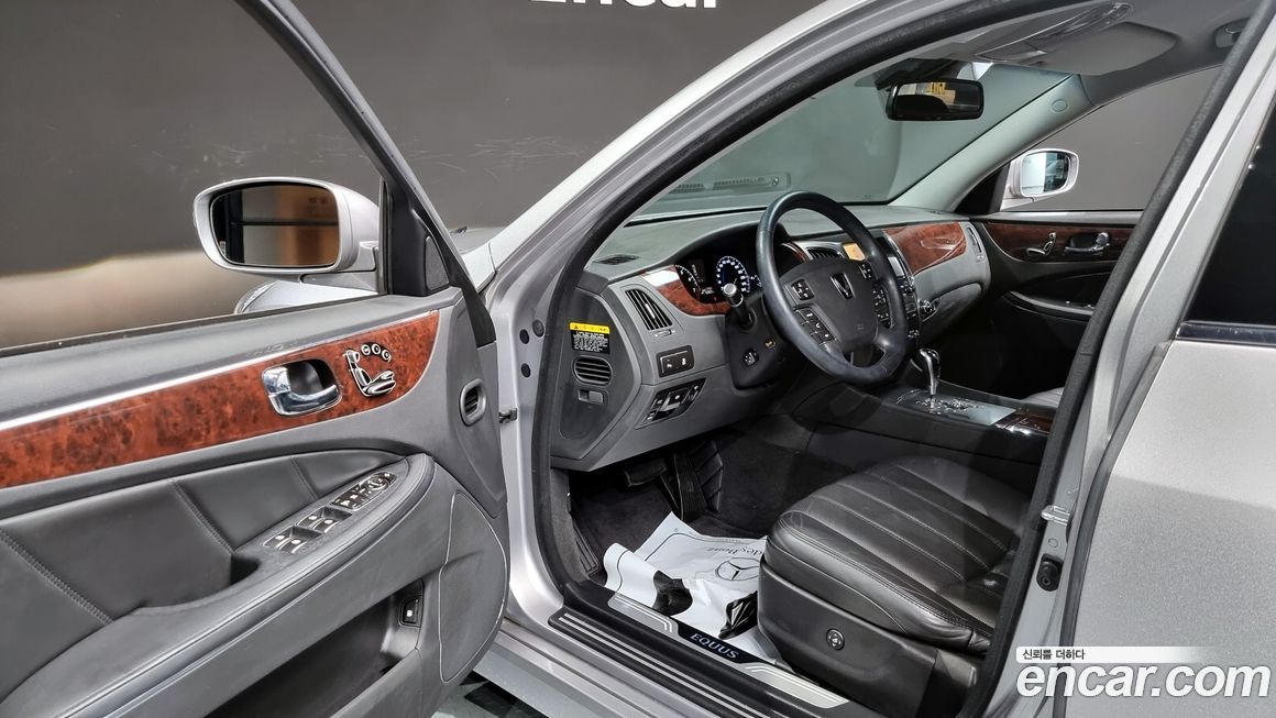 Hyundai Equus 2011