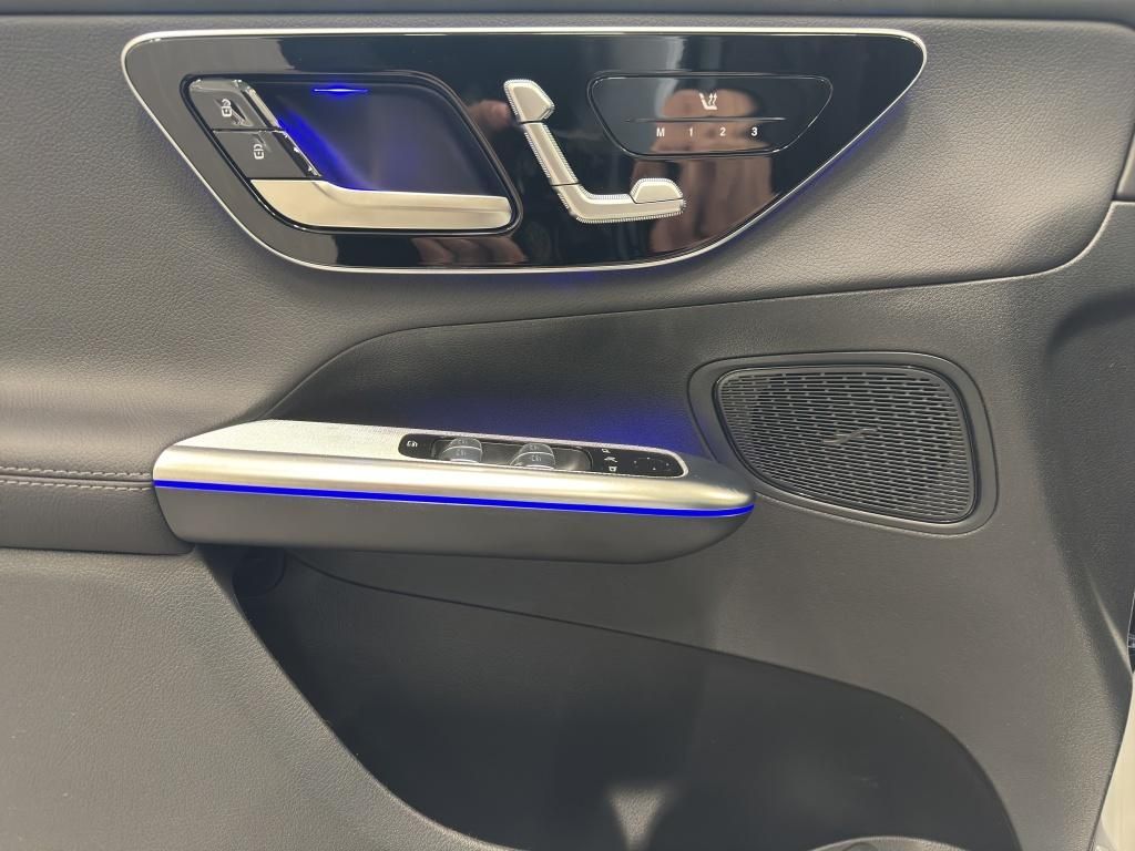 Mercedes-Benz GLC 300 2025