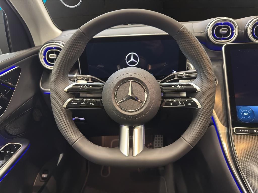 Mercedes-Benz GLC 300 2025