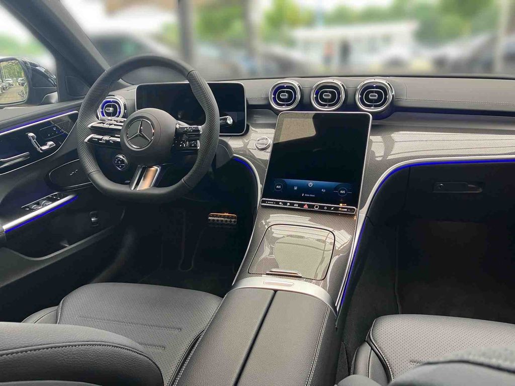 Mercedes-Benz C 300 2025