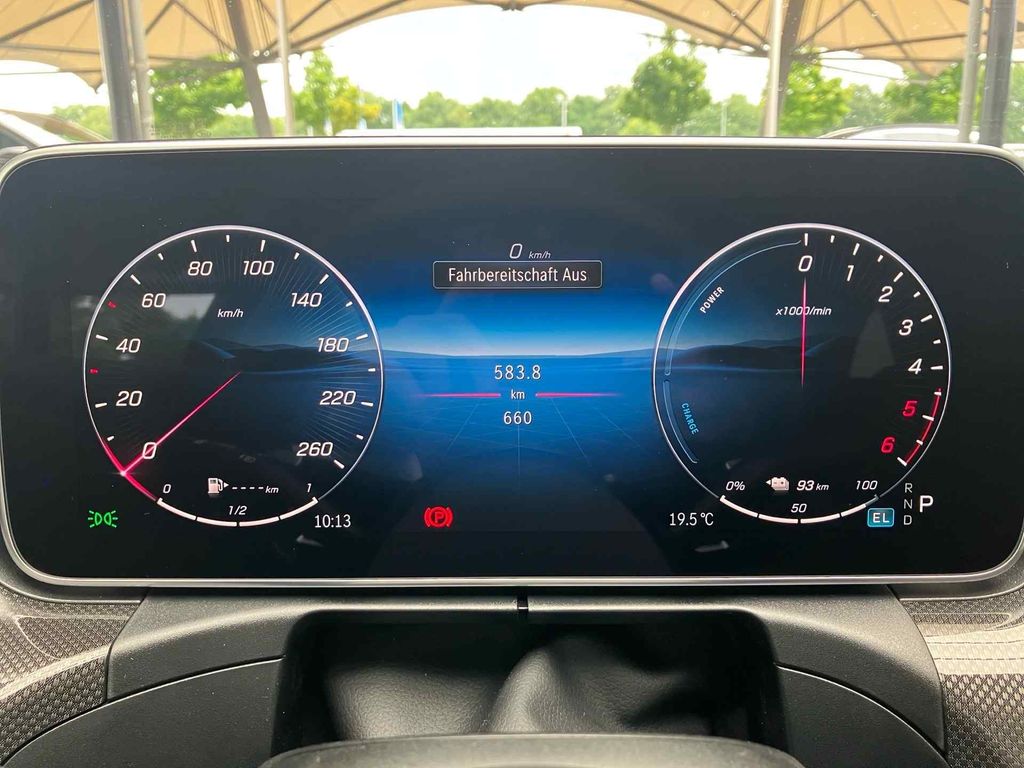 Mercedes-Benz C 300 2025