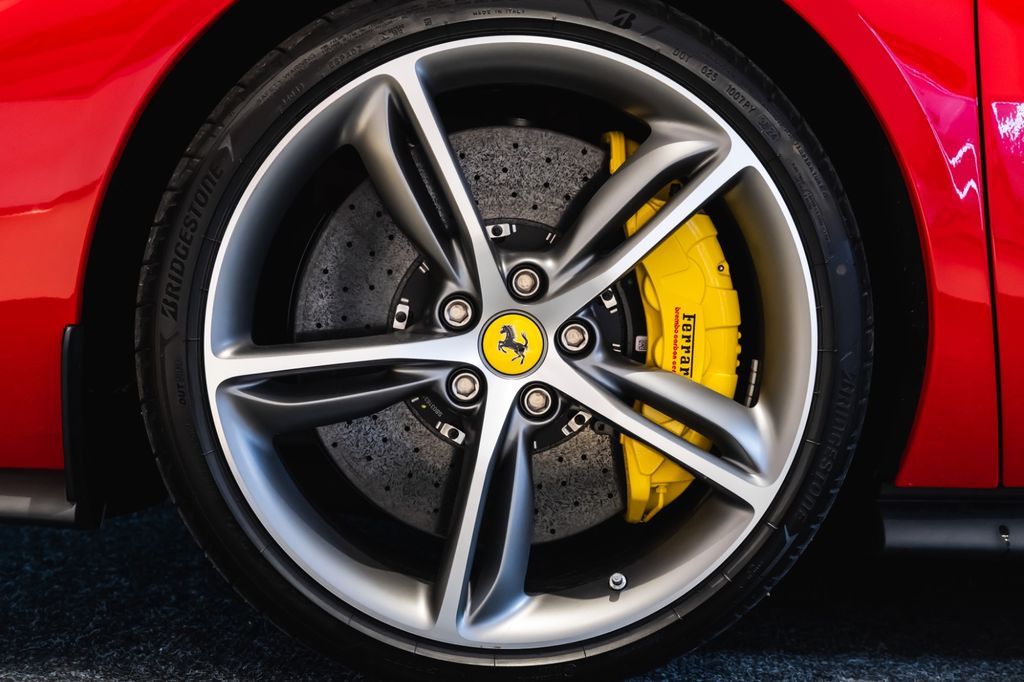 Ferrari 296 GTS 2025