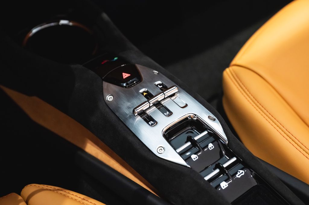 Ferrari 296 GTS 2025