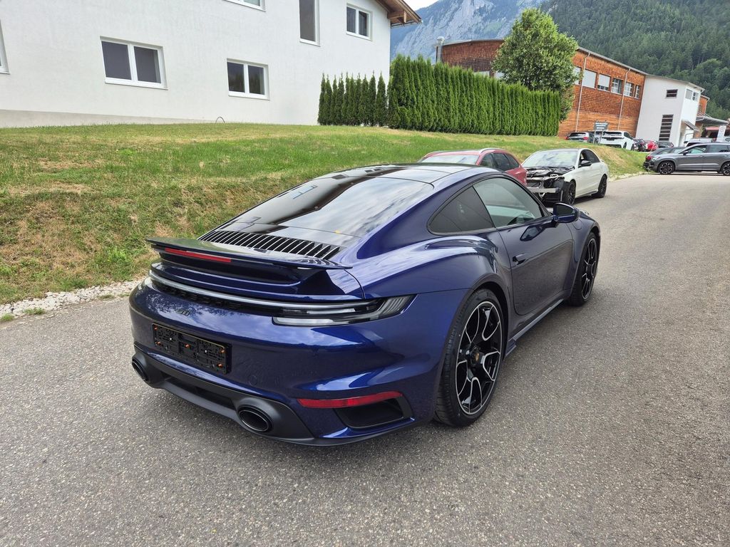 Porsche 992 2025