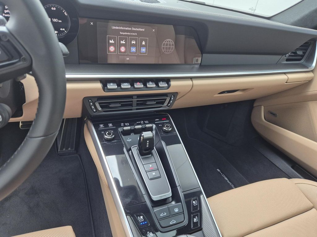 Porsche 992 2025