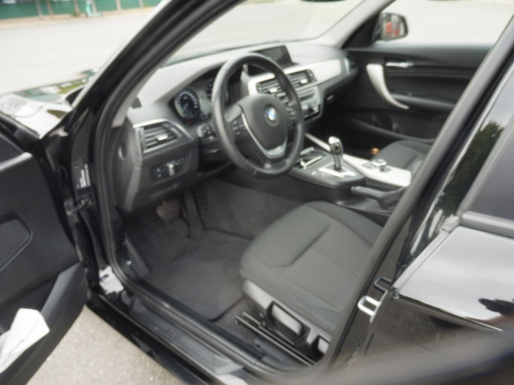 BMW 120 2018