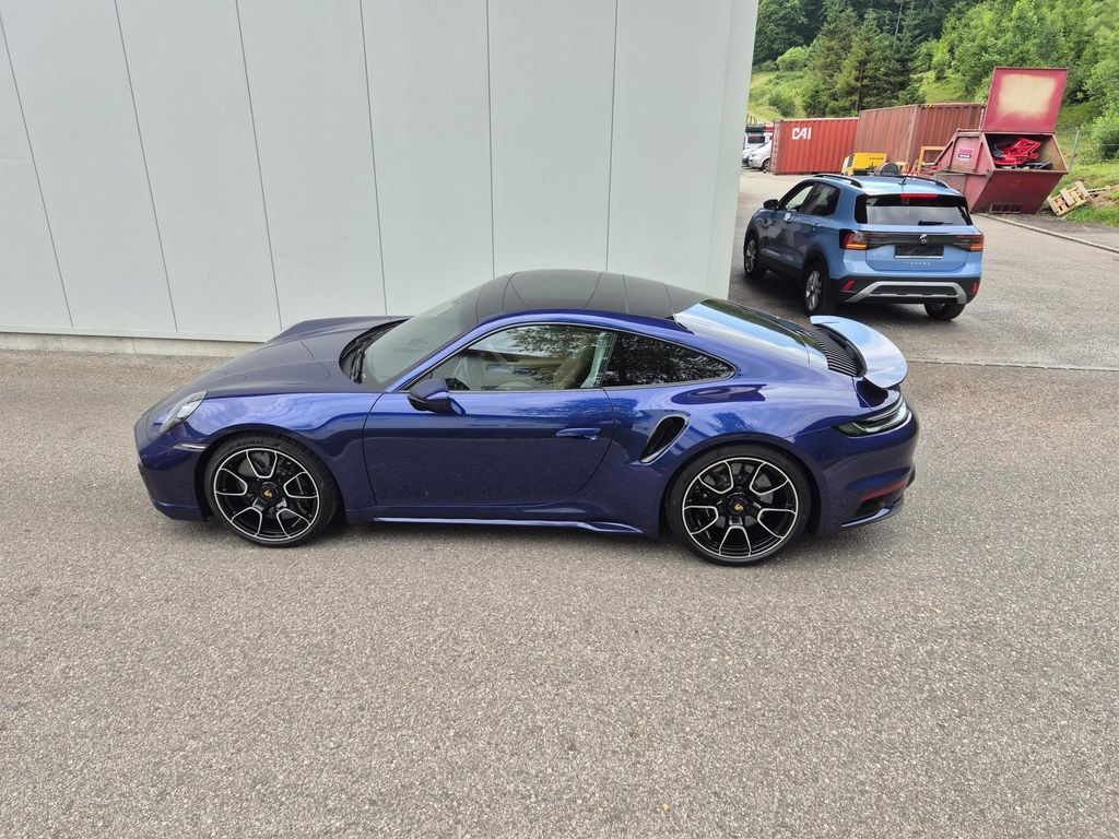 Porsche 992 2025