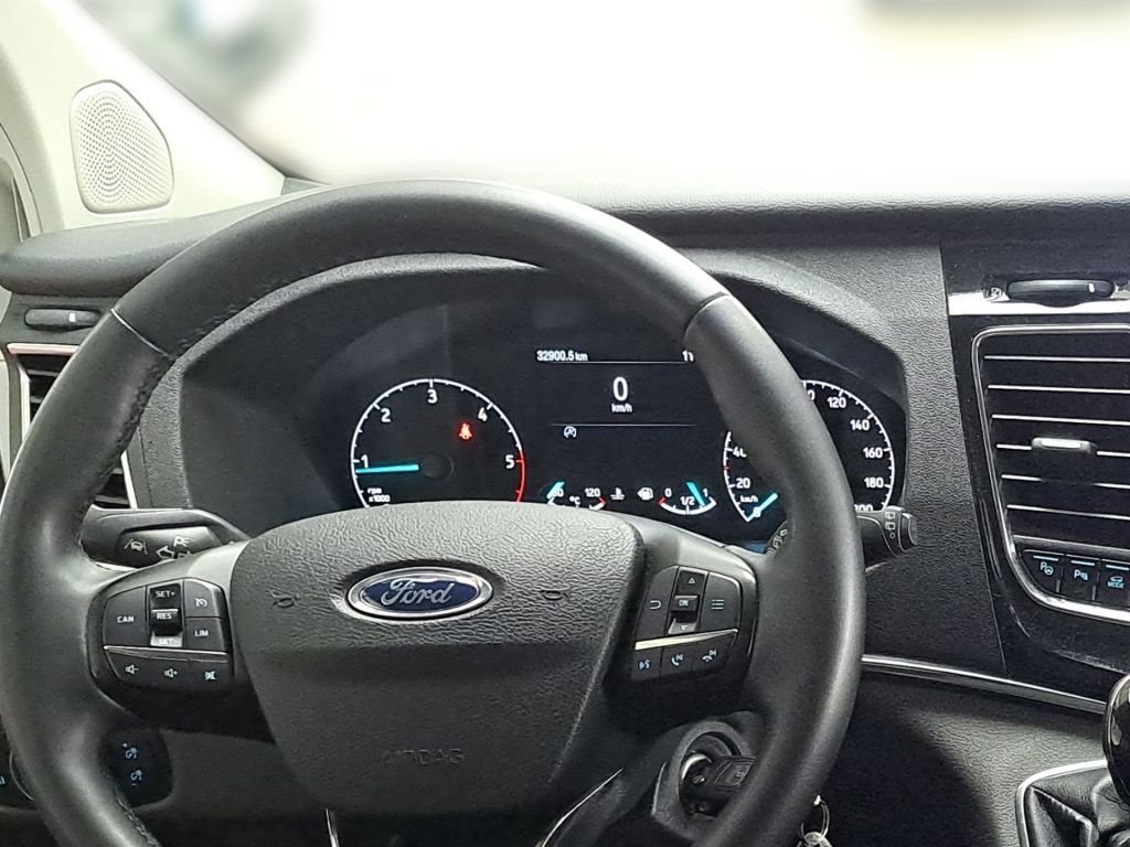 Ford Tourneo Custom 2022
