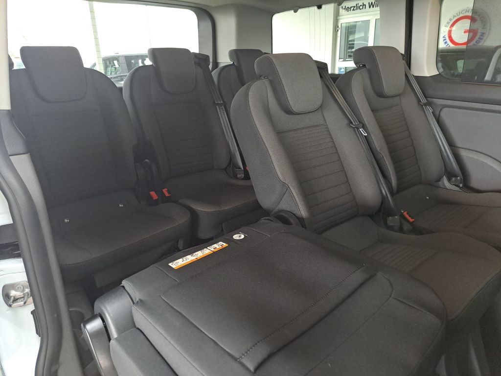 Ford Tourneo Custom 2022