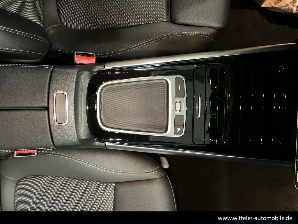 Mercedes-Benz B 220 2024