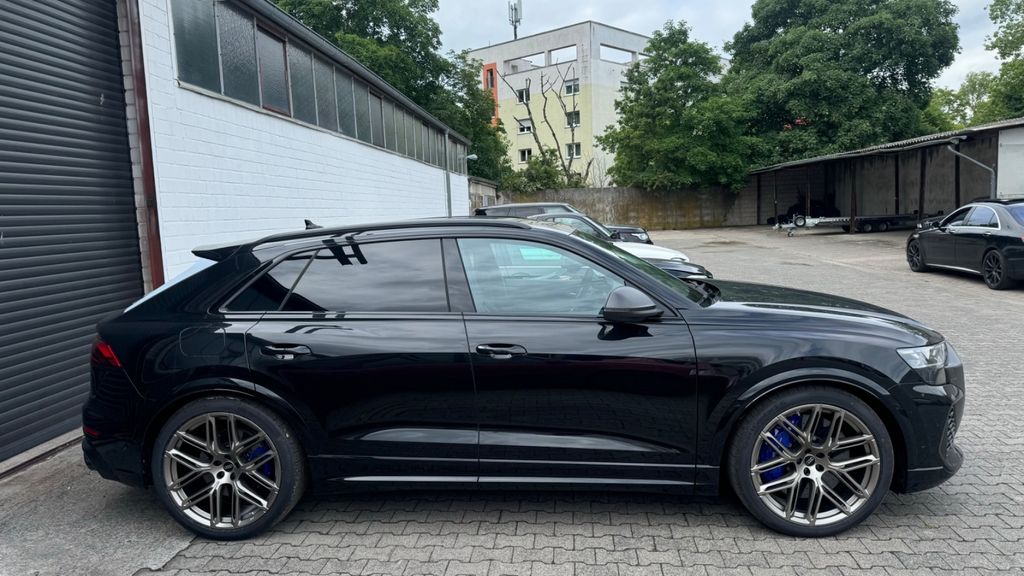 Audi RSQ8 2025