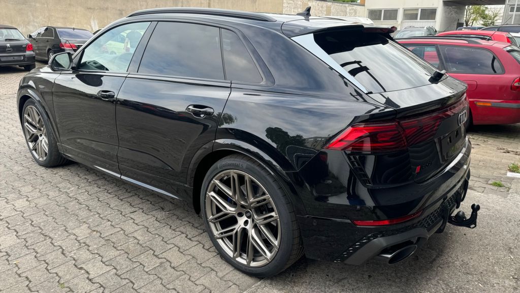 Audi RSQ8 2025