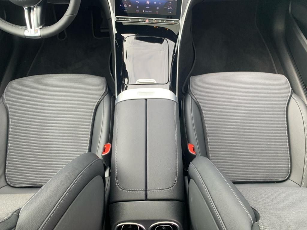 Mercedes-Benz C 300 2024