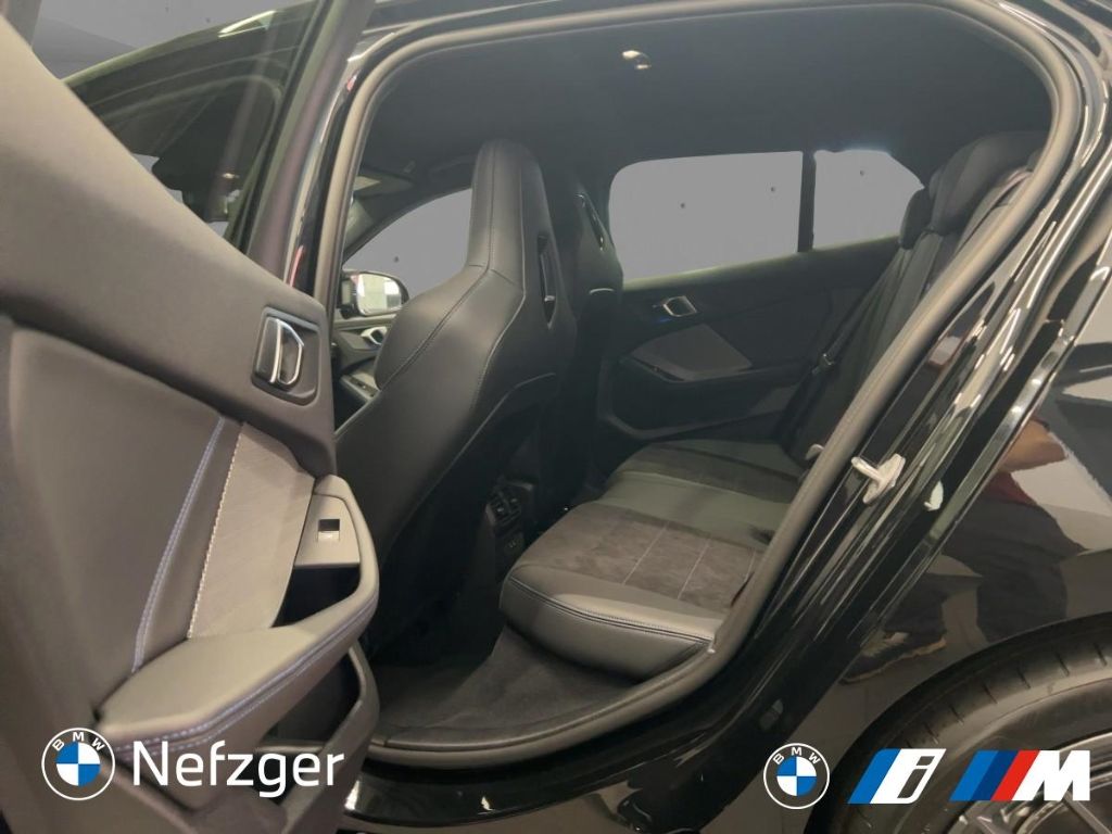 BMW M135 2025