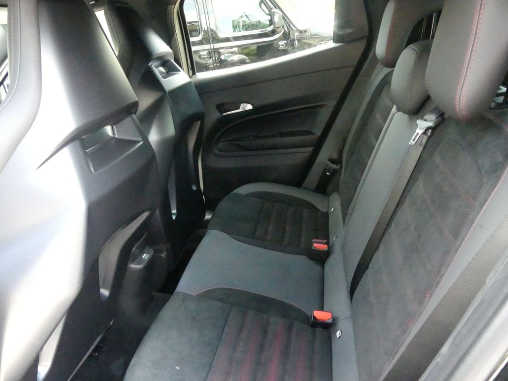 Alfa Romeo Junior 2025