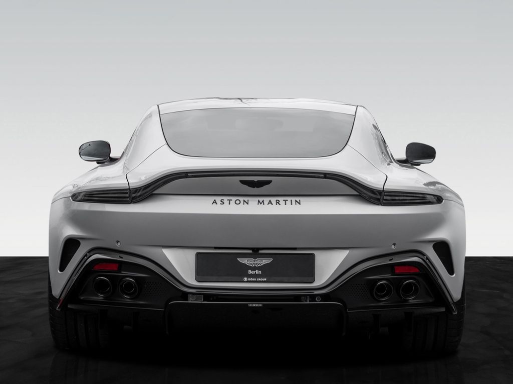Aston Martin V8 Vantage 2025