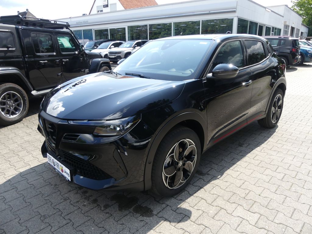 Alfa Romeo Junior 2025