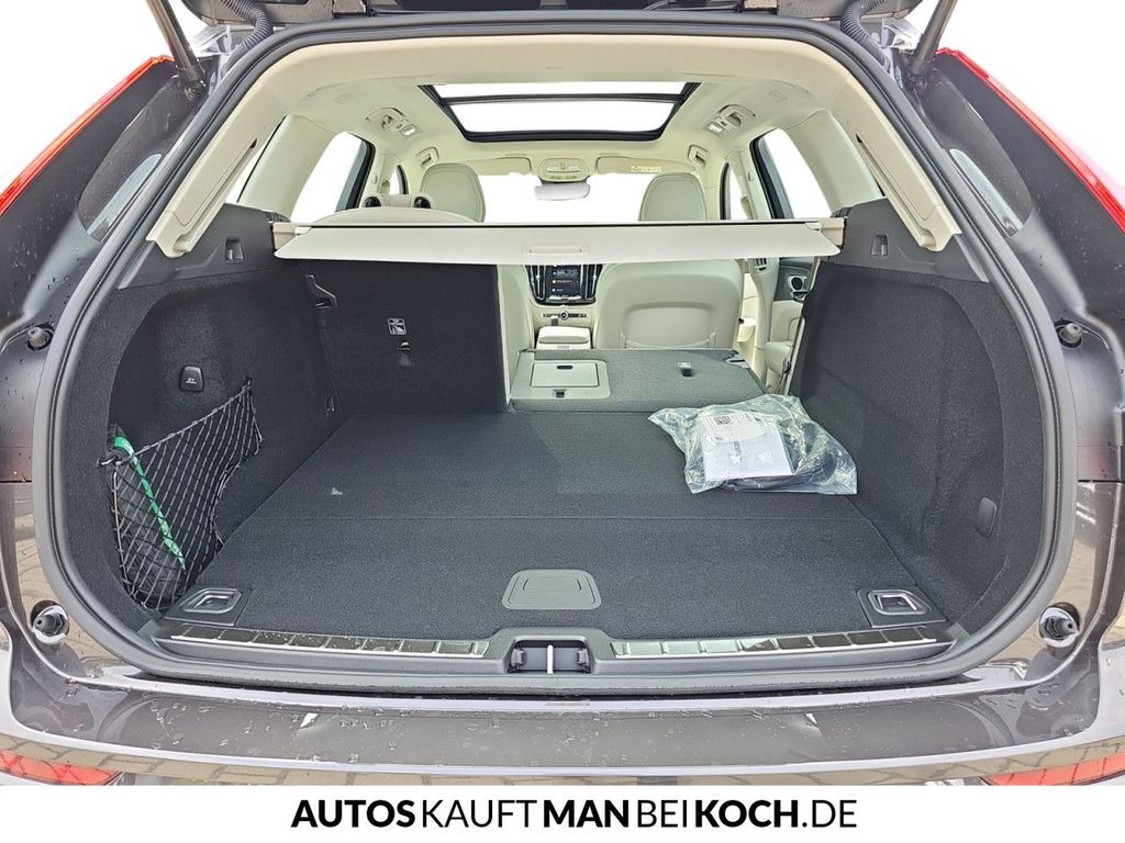 Volvo XC60 2025