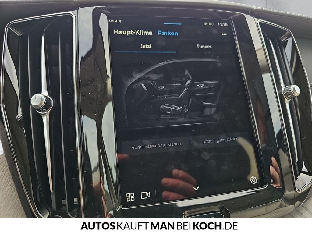 Volvo XC60 2025