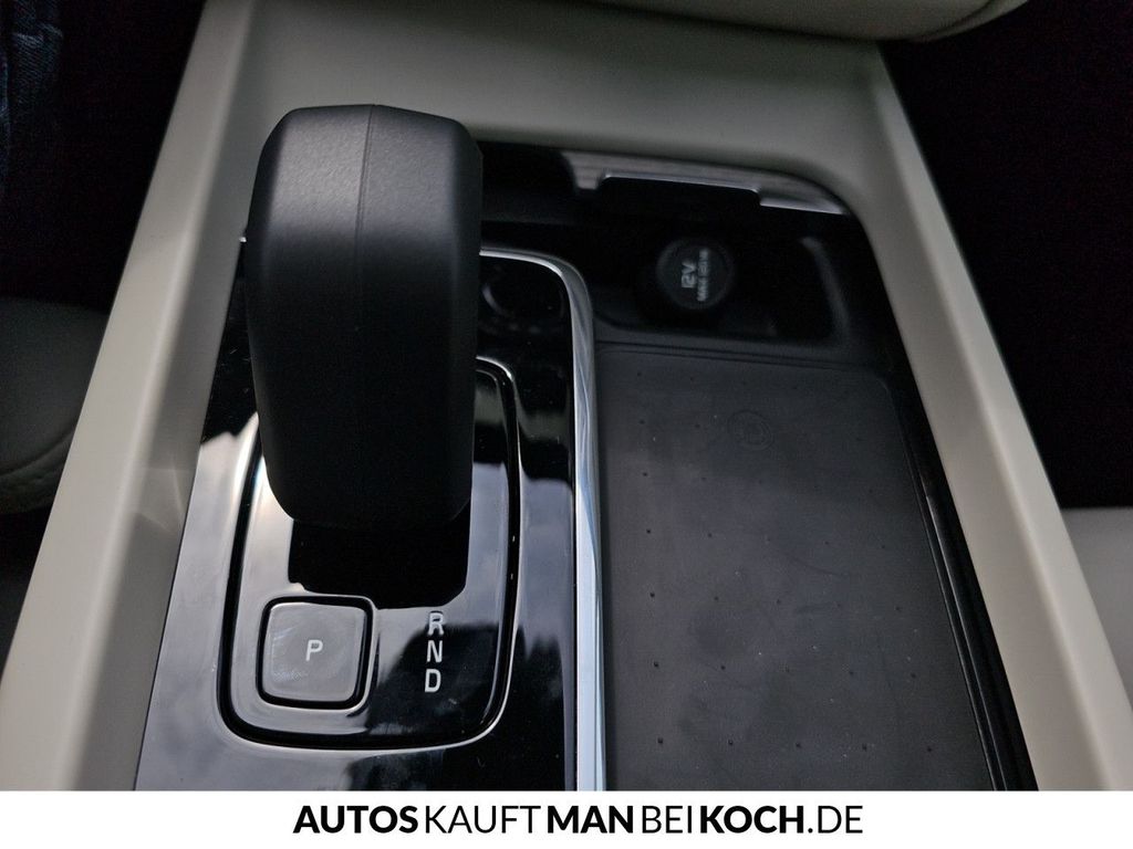 Volvo XC60 2025