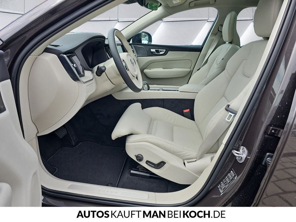Volvo XC60 2025