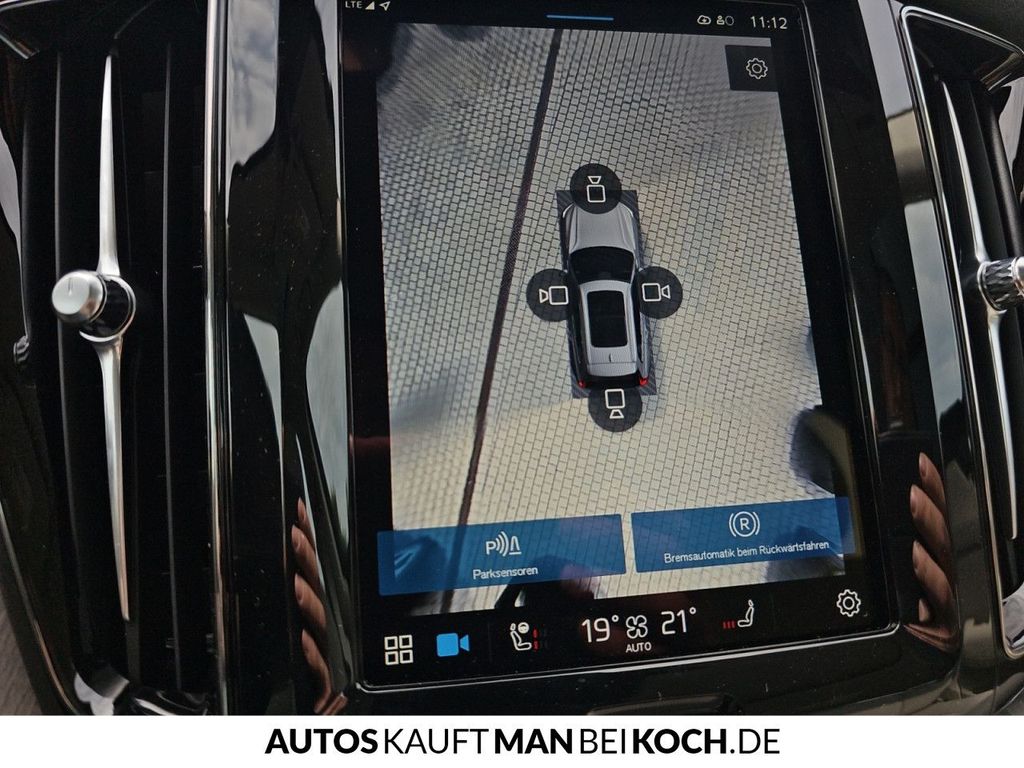 Volvo XC60 2025
