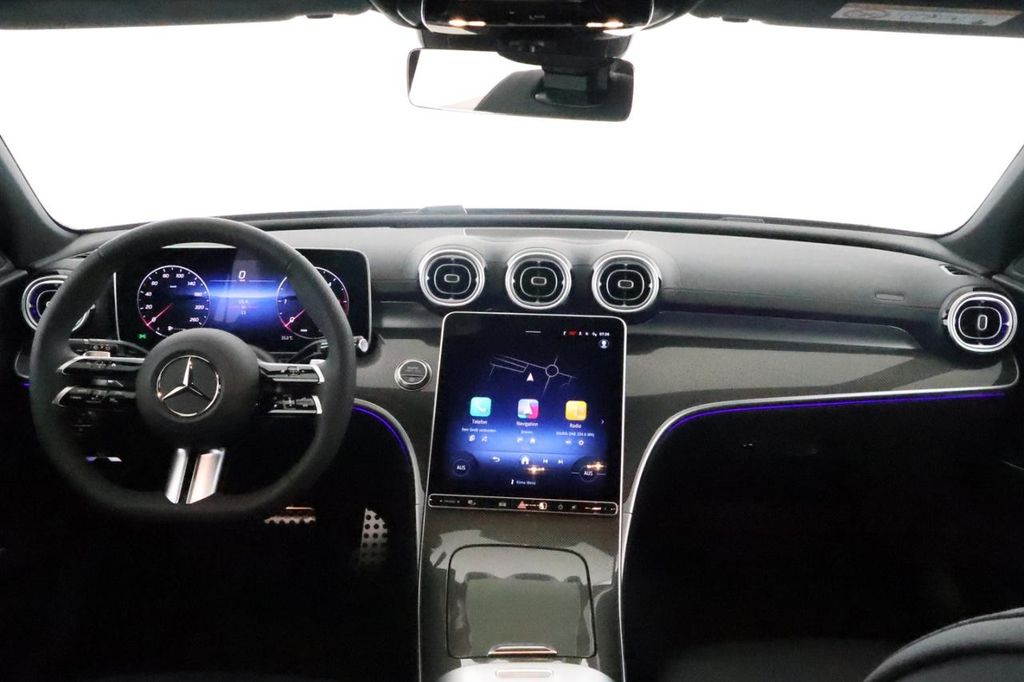 Mercedes-Benz C 220 2025