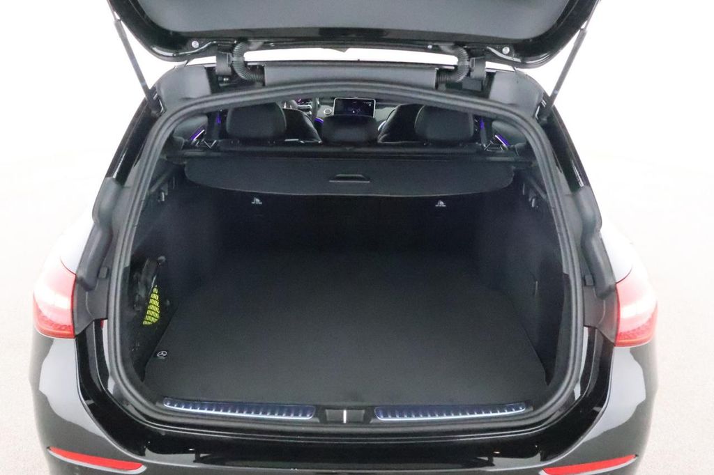 Mercedes-Benz C 220 2025