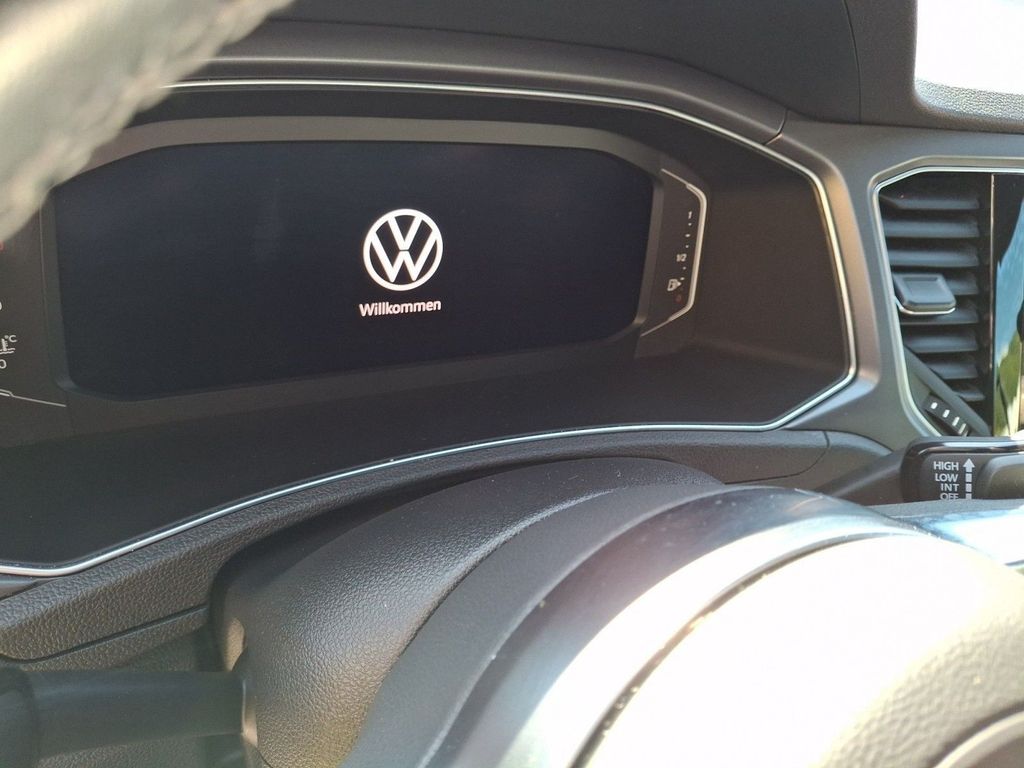 Volkswagen T-Roc 2021