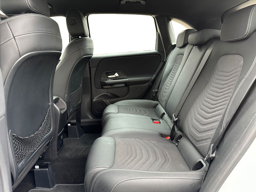 Mercedes-Benz B 200 2020