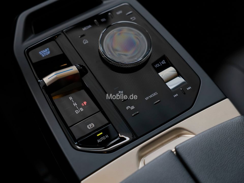 BMW iX 2022