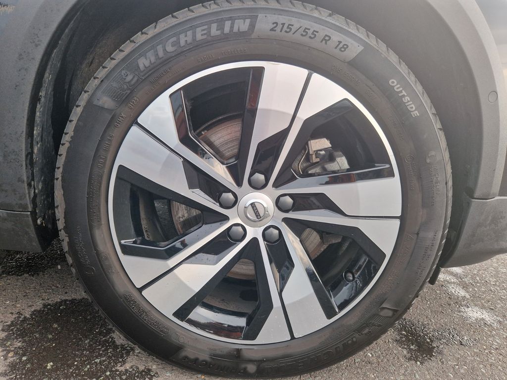 Volvo V60 Cross Country 2023